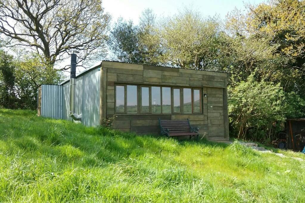 Stags View,Unique Eco Cabin, Dartmoor Views South Brent Bagian luar foto